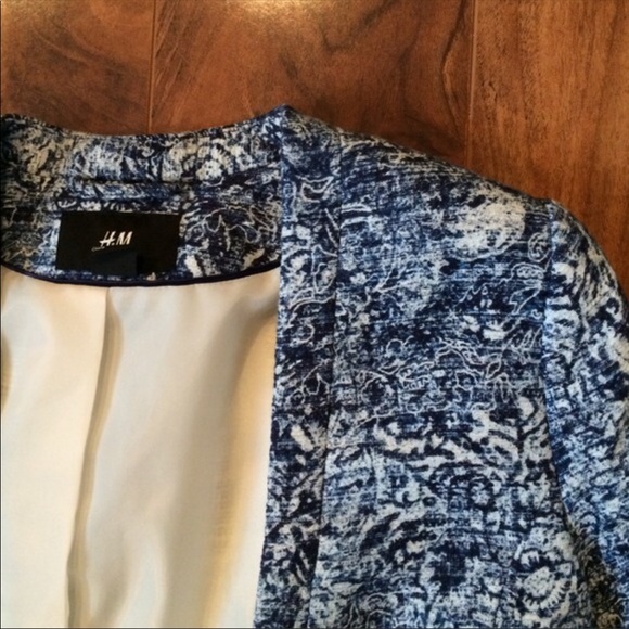 H&M Floral Blazer - Picture 2 of 4